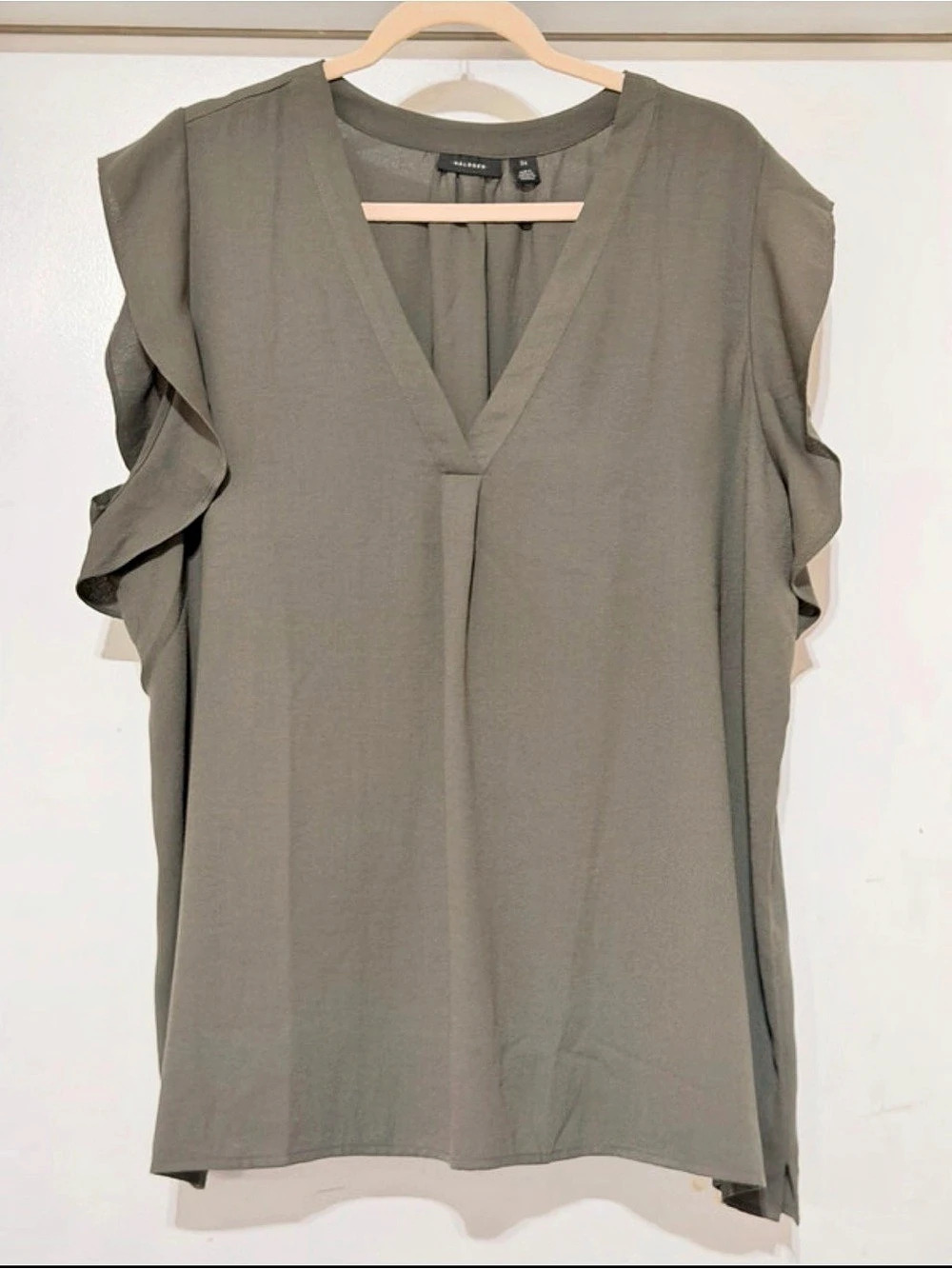 Halogen Ruffle Sleeve Blouse in Gray Size 3X Like New